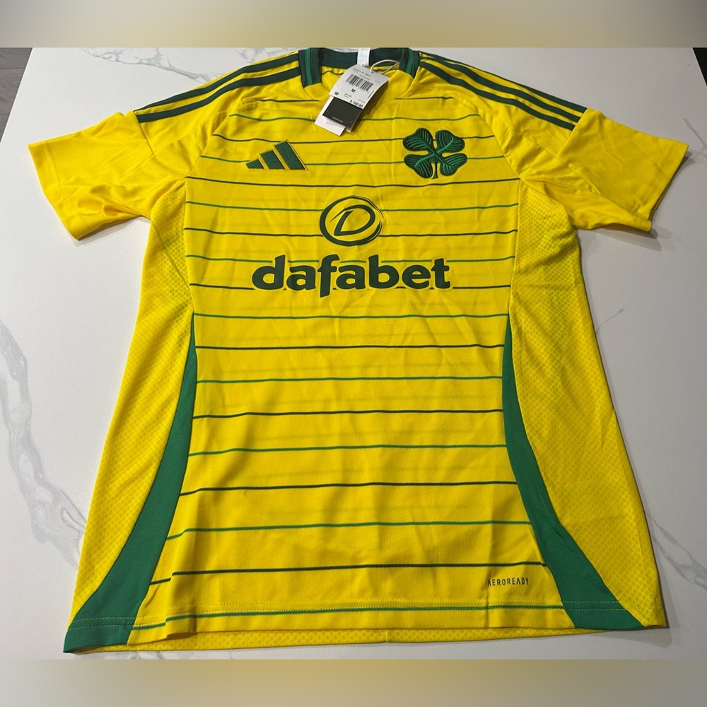Celtic FC Adidas Men’s Football / Soccer Jersey Retails For $100